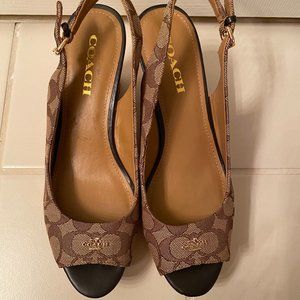 Coach Ferry Sig Jacquard Monogram Wedge Heels Size 9.5 B